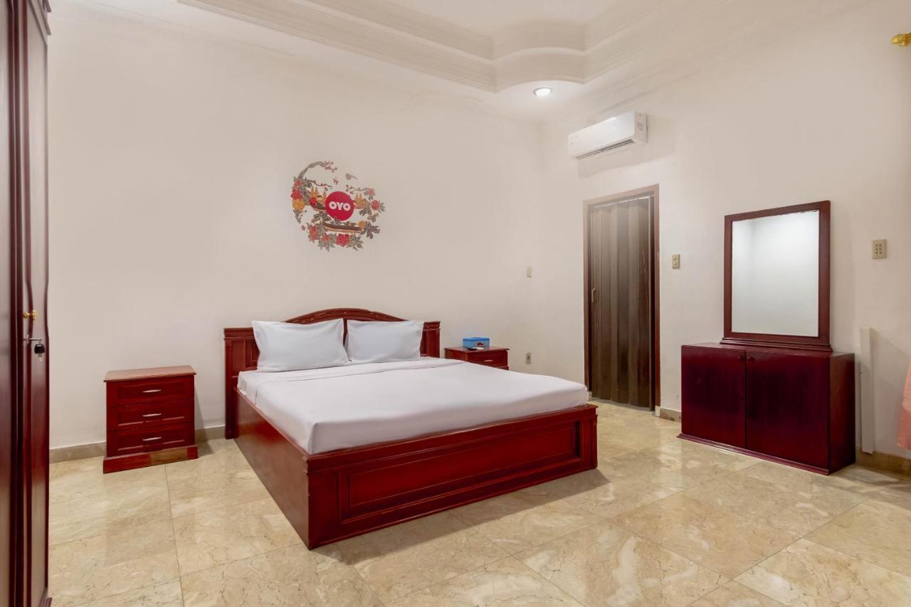 Hotel Oyo Living 2843 Raz House Syariah Medan Exterior foto